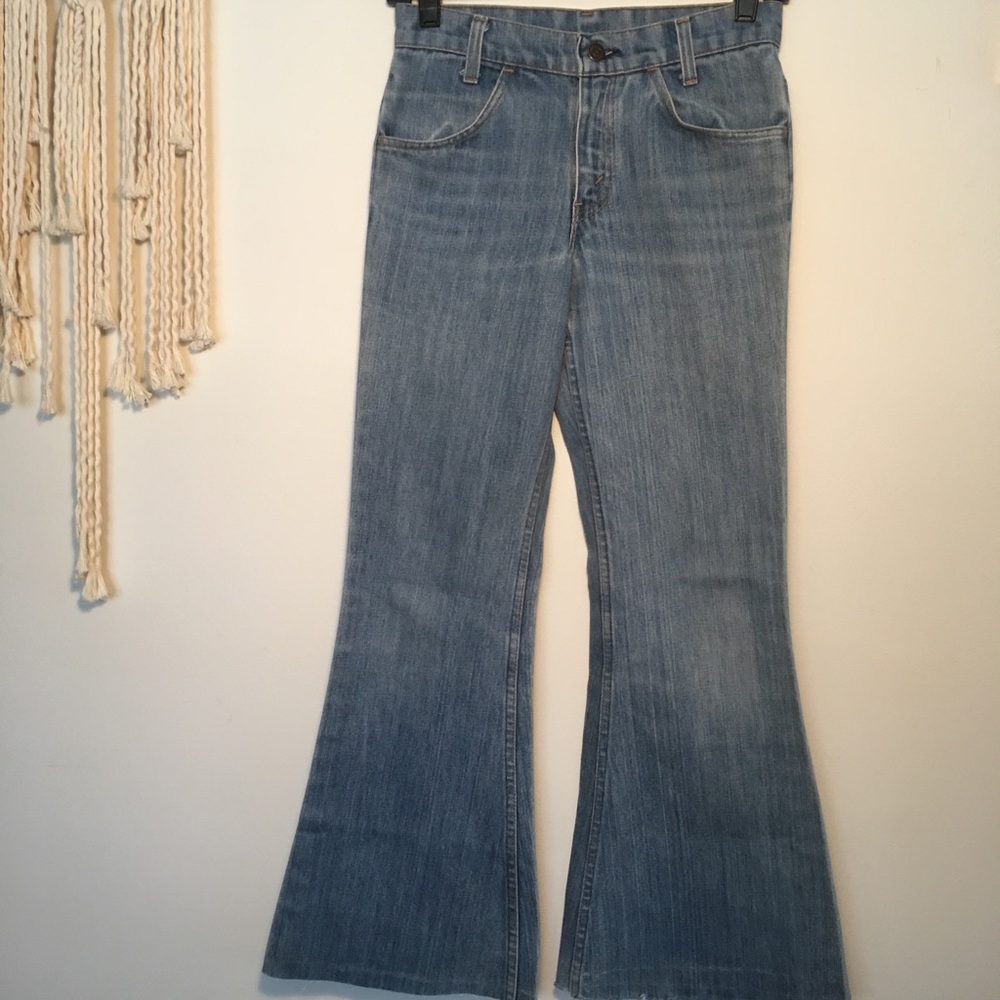 Vintage Levi’s Light Wash Low Waist Bell Bottoms